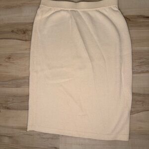 St. John Cream Knit Skirt Size 12
